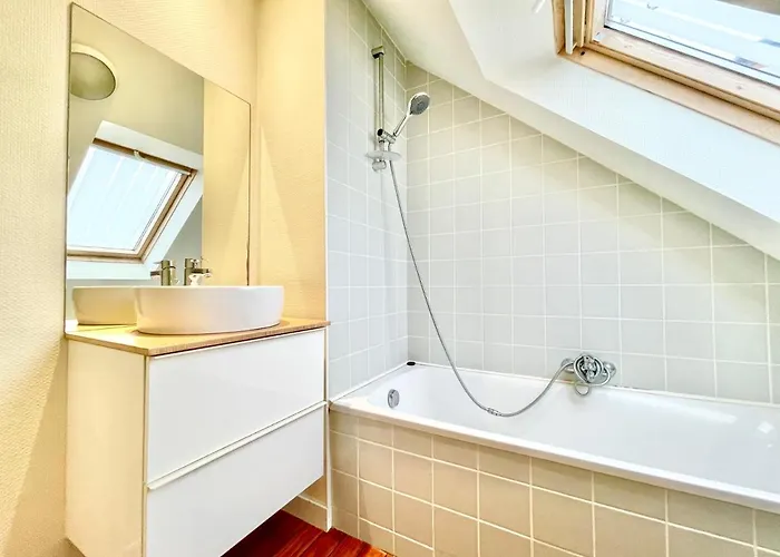 Centre - - Le Vauban - Lumineux - Centre - Proche Boutiques Et Restaurants *